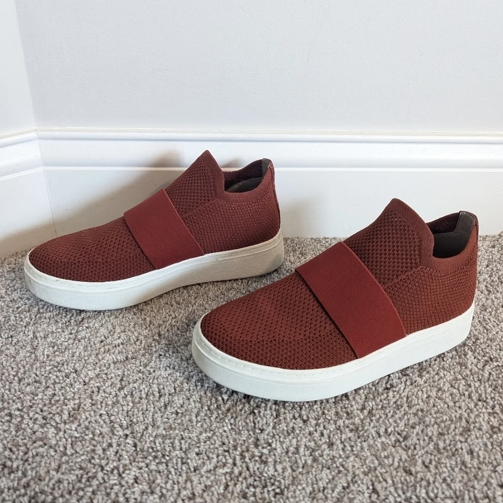 Eileen Fisher Pari Knit Slip On Platform Shoe - Deep Red - sz 7.5